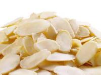 Миндальные слайсы обжаренные 0,7-0,9 мм, ФУДМИКС 500 гр. (фасовка ИМ)