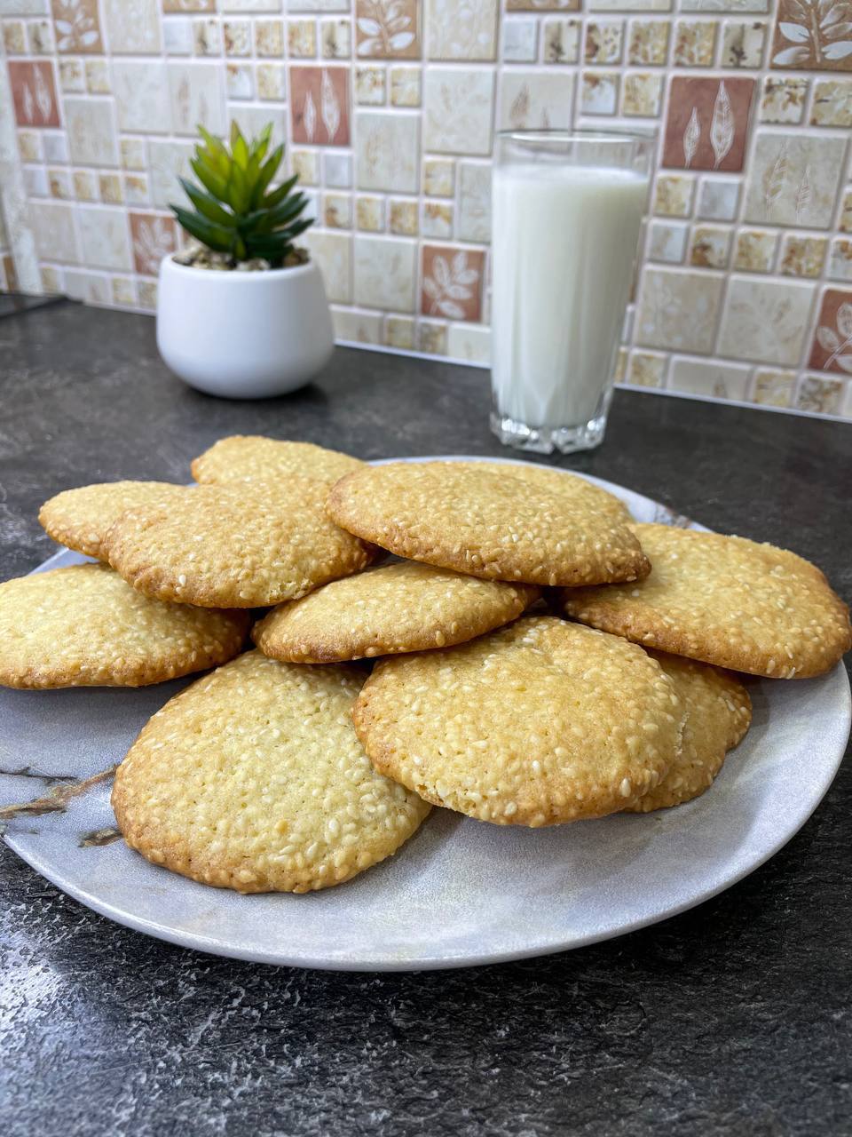 ПЕЧЕНЬЕ С КУНЖУТОМ ПЕЧЕНЬЕ С КУНЖУТОМ